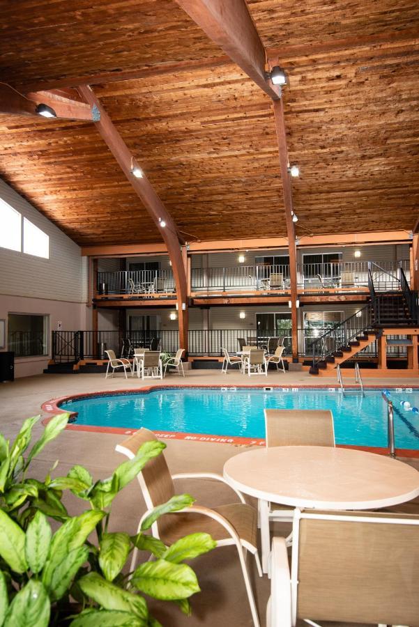 Best Western Plus Plattsburgh  Kültér fotó