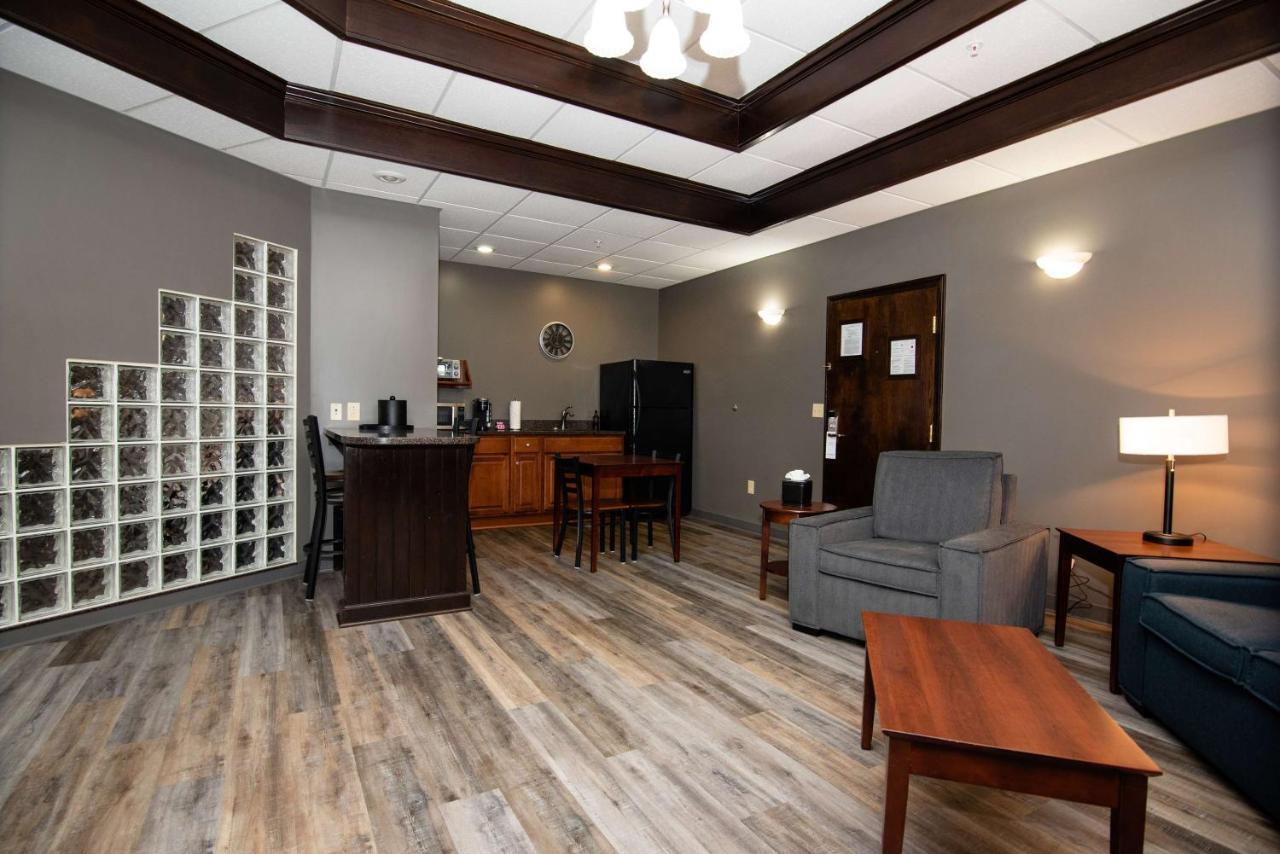 Best Western Plus Plattsburgh  Kültér fotó
