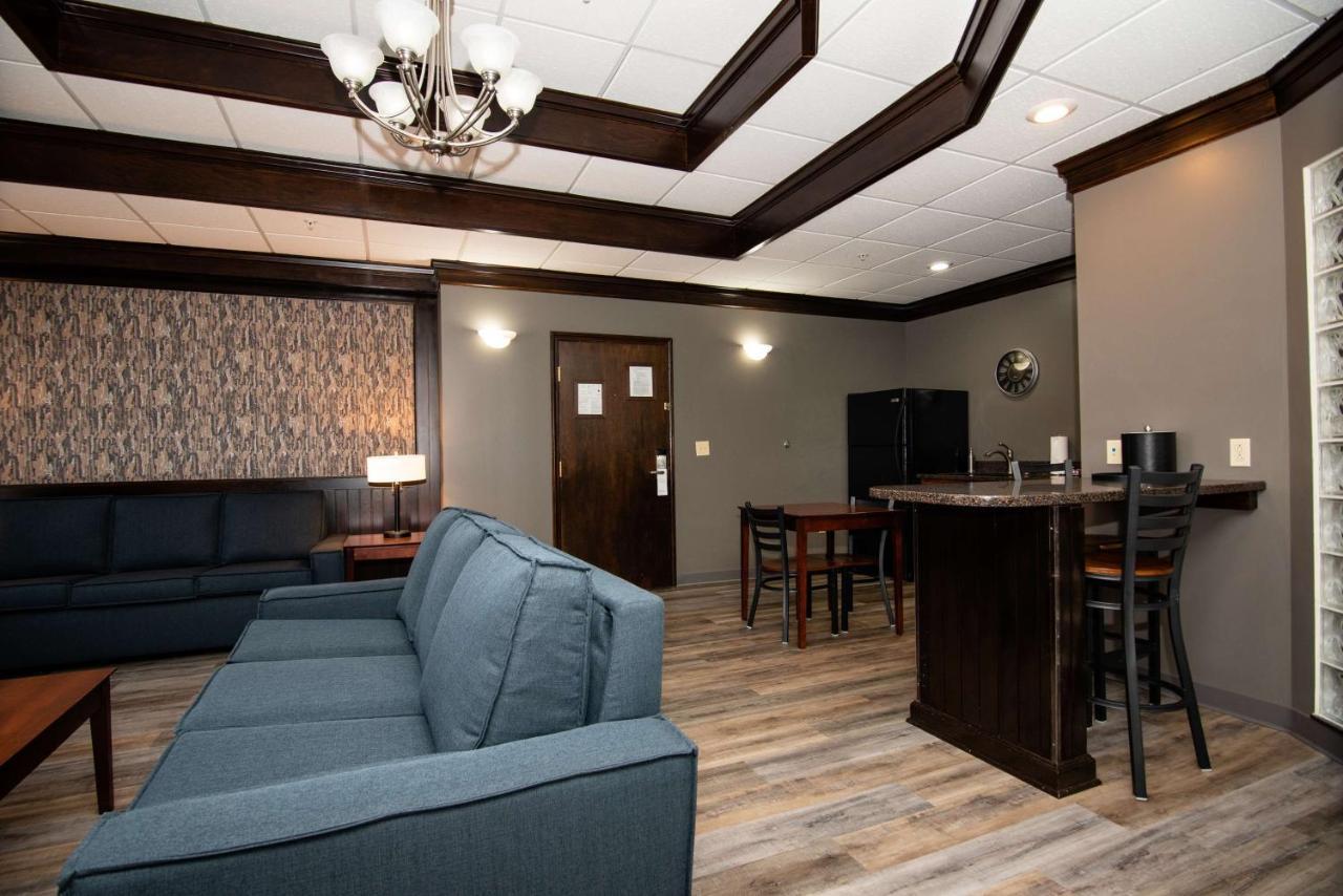 Best Western Plus Plattsburgh  Kültér fotó