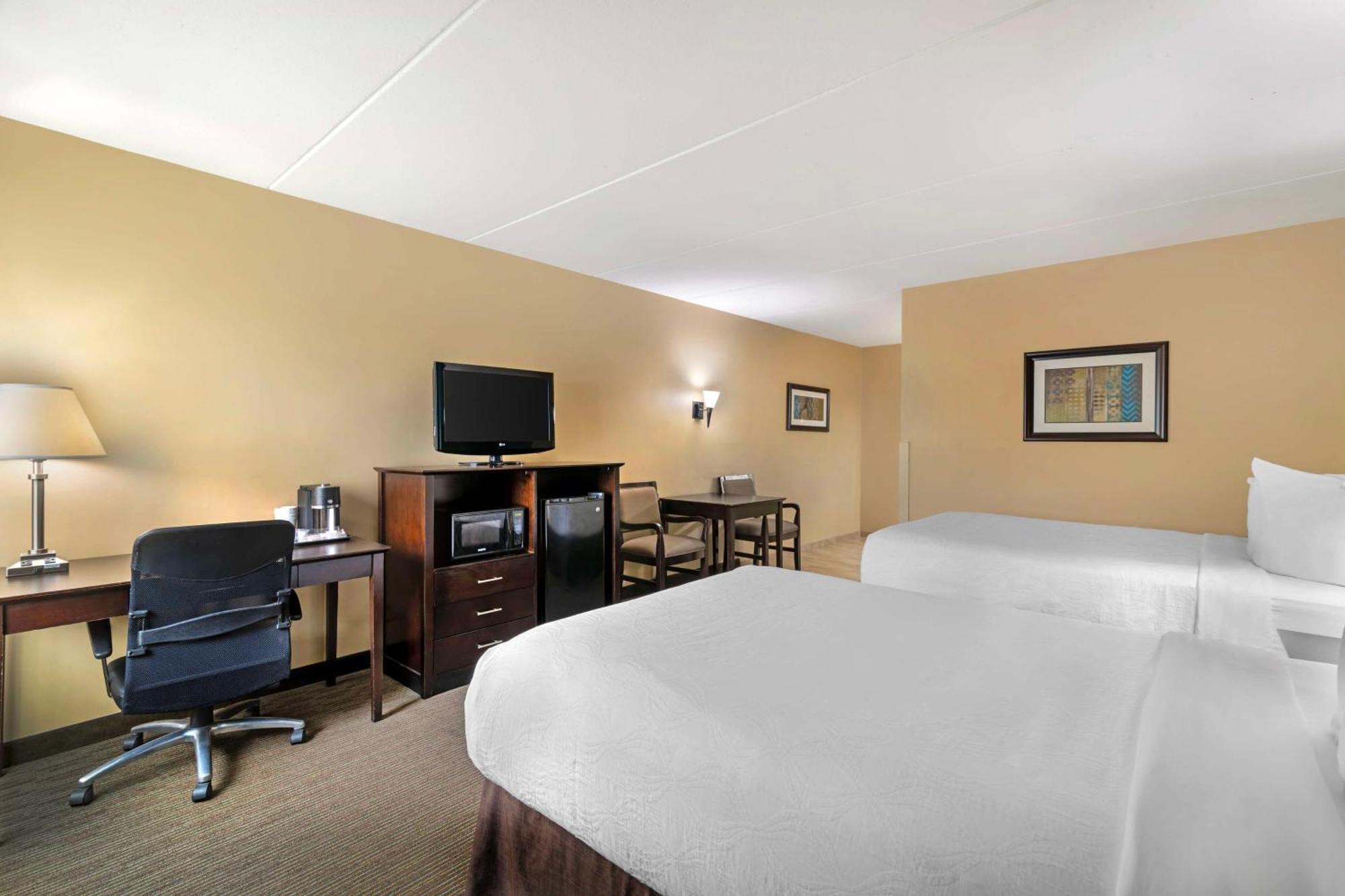 Best Western Plus Plattsburgh  Kültér fotó