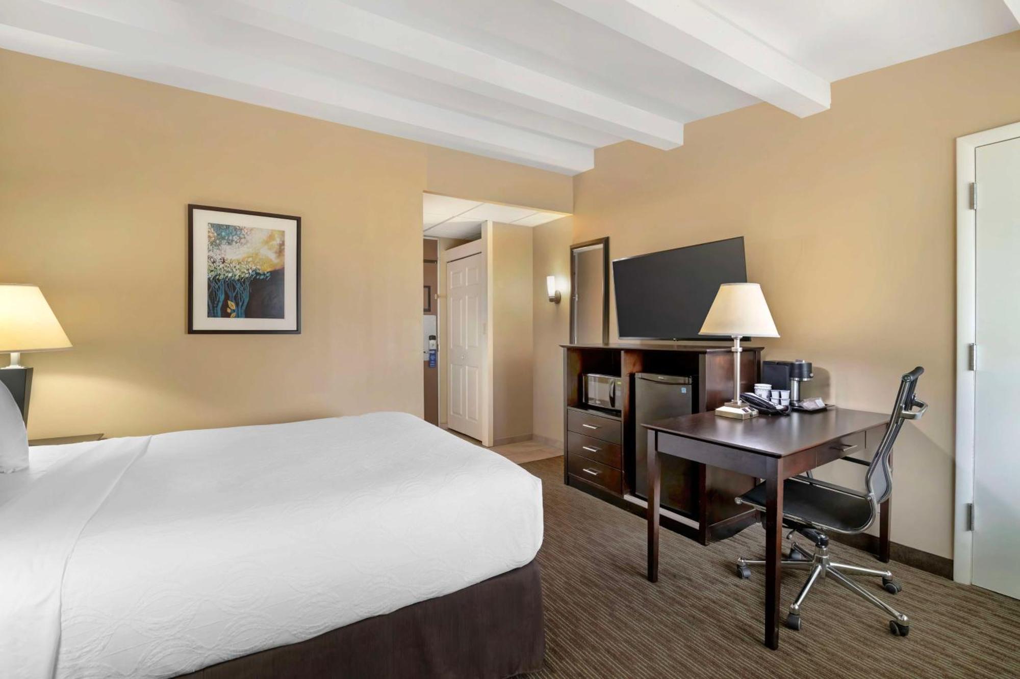 Best Western Plus Plattsburgh  Kültér fotó