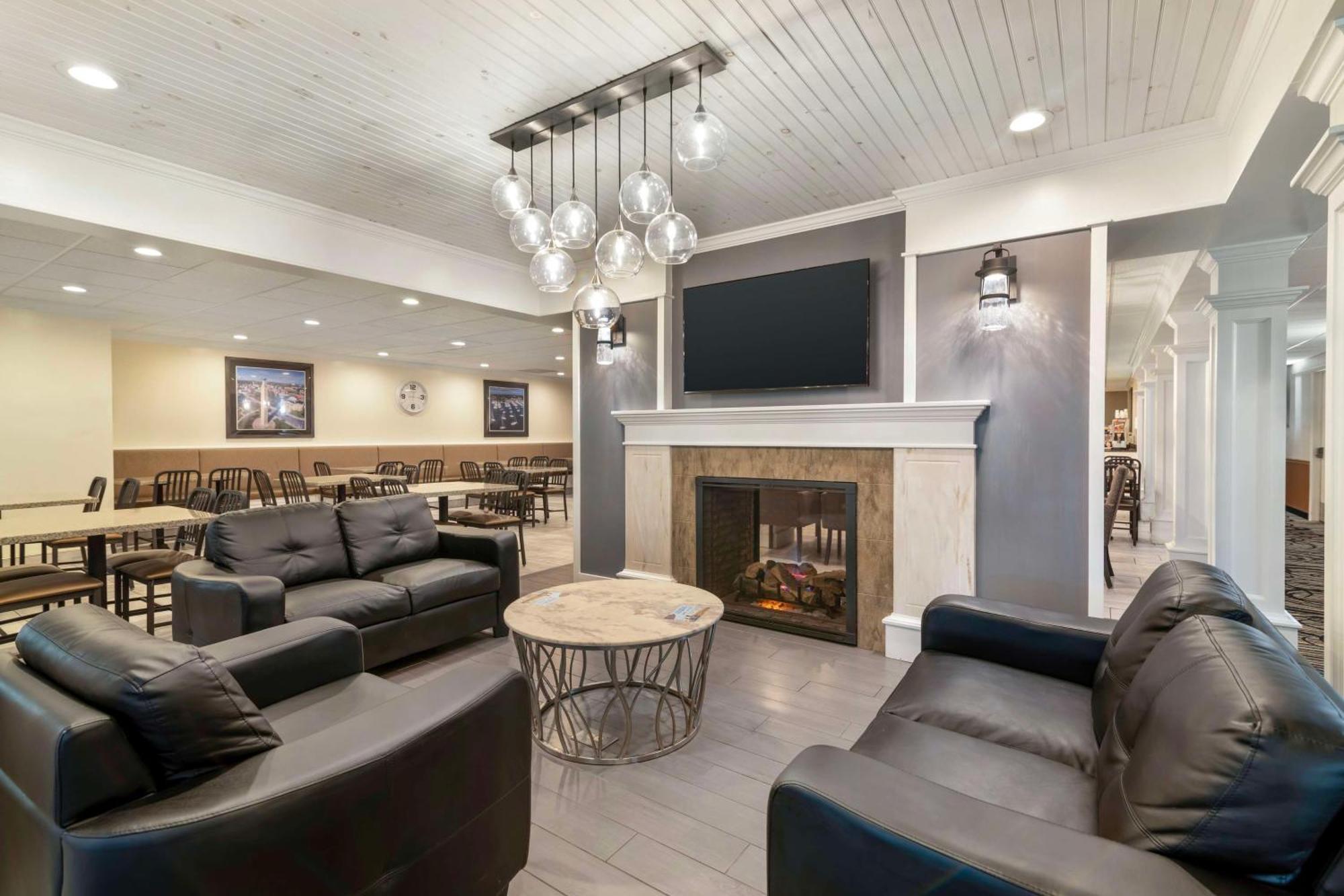 Best Western Plus Plattsburgh  Kültér fotó