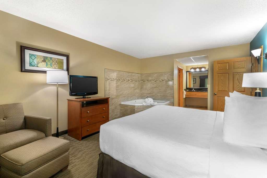 Best Western Plus Plattsburgh  Szoba fotó