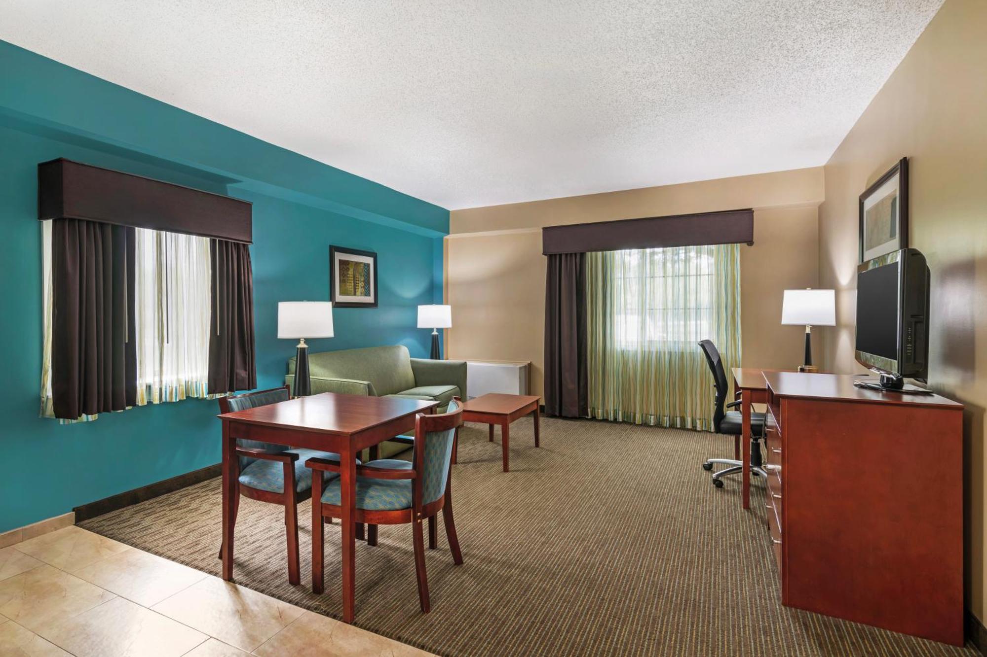 Best Western Plus Plattsburgh  Kültér fotó